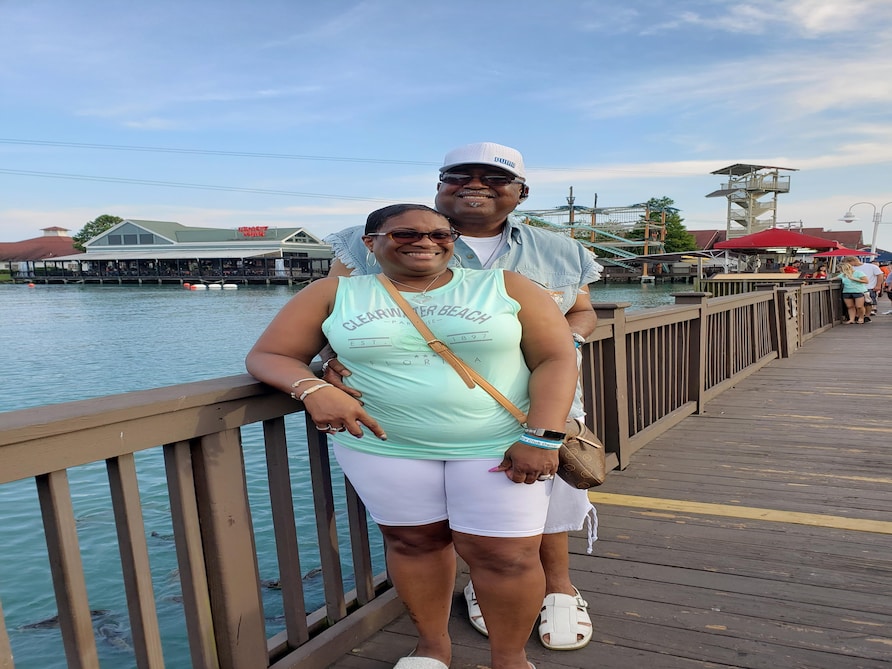 couple, waterfront, summer 