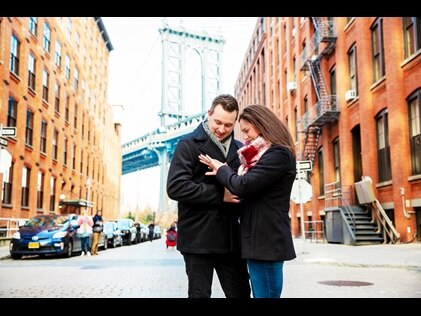Hilton Grand Vacations Owners posing for an engagement picture in New York City. 