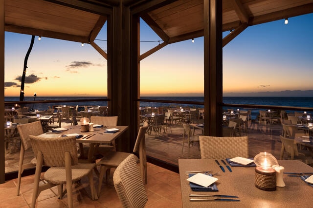 Ocean front dining on Hilton property in Hawaii. 