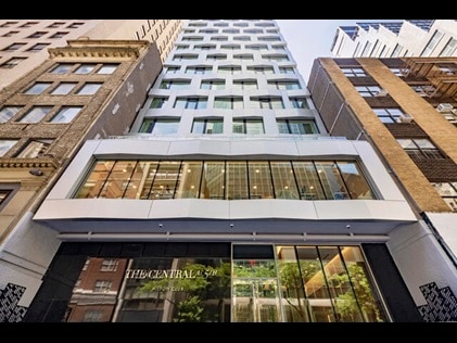 Exterior shot of The Central at 5th by Hilton Club in Midtown Manhattan, New York City.