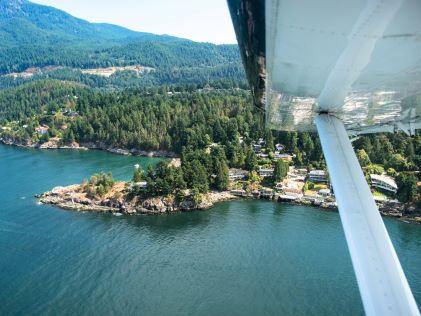View of Vancouver's landscape from a seaplane in flight (British Columbia, Canada)