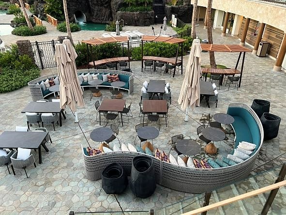 Hilton Grand Vacations Owner's image, beautiful outdoor seating, Maui Bay Villas, a Hilton Grand Vacations Club, Hawaii. 