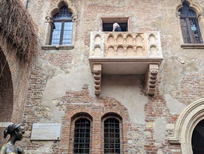 Juliet's balcony in Casa di Giulietta in Verona, Italy