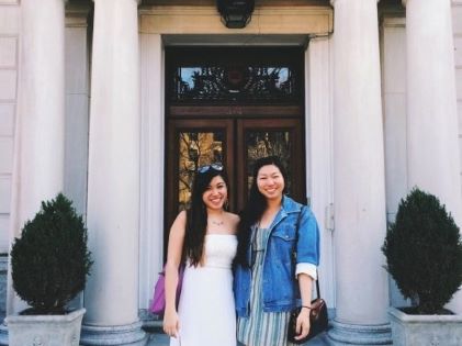 A Hilton Grand Vacations Owner and her friend on Newbury Street in Boston