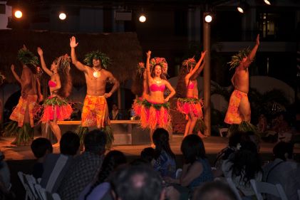 Dancers performing hula, Oahu, Hawaii.