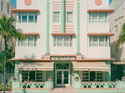Exterior of Mcalpin Ocean Plaza, a Hilton Grand Vacations Club in Miami Beach, Florida