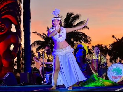 Waikiki Starlight Luau at Hilton Hawaiian Village