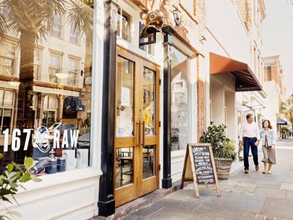 A couple walking in Charleston, South Carolina