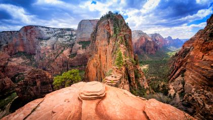 Point of view image overlooking red rocks, American Canyonlands, Zion National Park, Utah. 