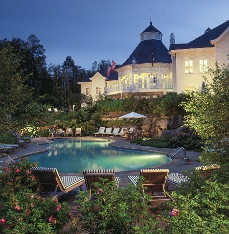 Courtyard with a pool at Tremblant, a Hilton Grand Vacations Club